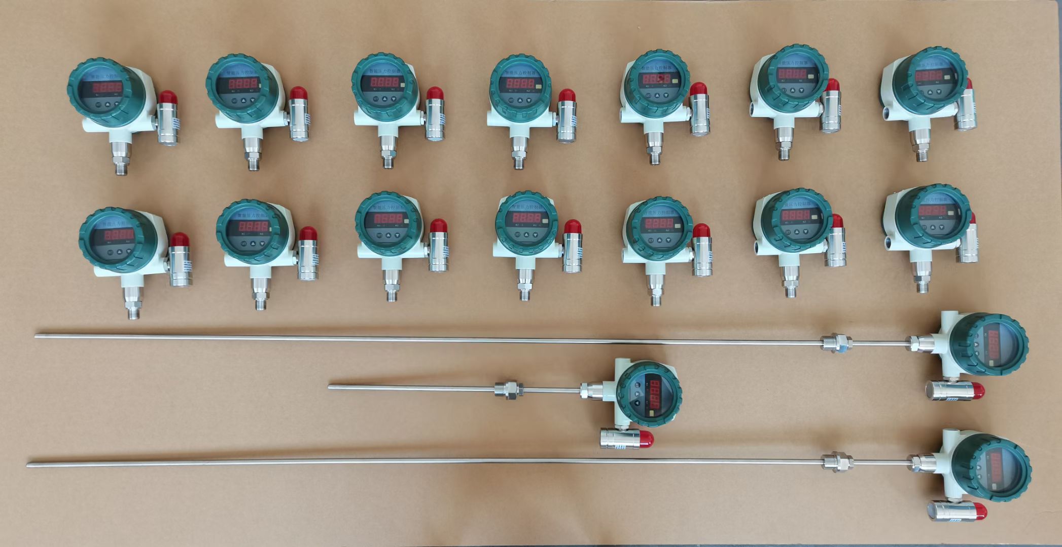 What is the frequency range of the SF-X tuning fork (liquid) switch from Biao Wang?